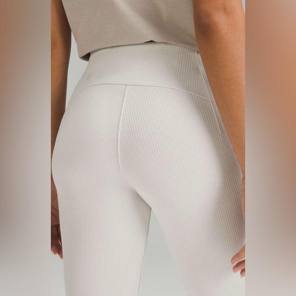 NWOT Lululemon Ribbed Softstreme Zip-Leg High-Rise Cropped Pants 25" Bone - Picture 3 of 7